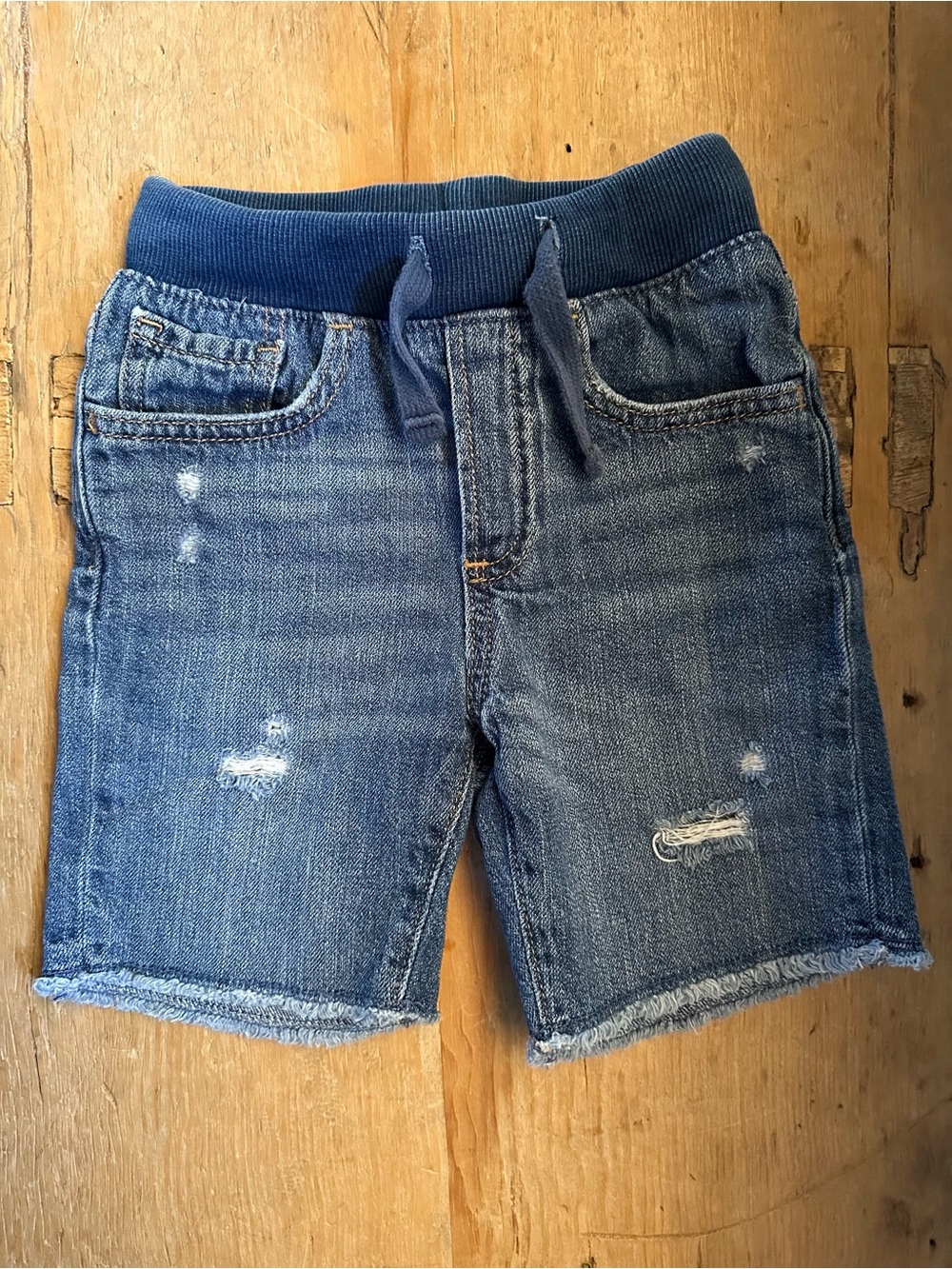 GAP Kids Boys Pull-On Denim Shorts Size 5 YRS (2 pairs)